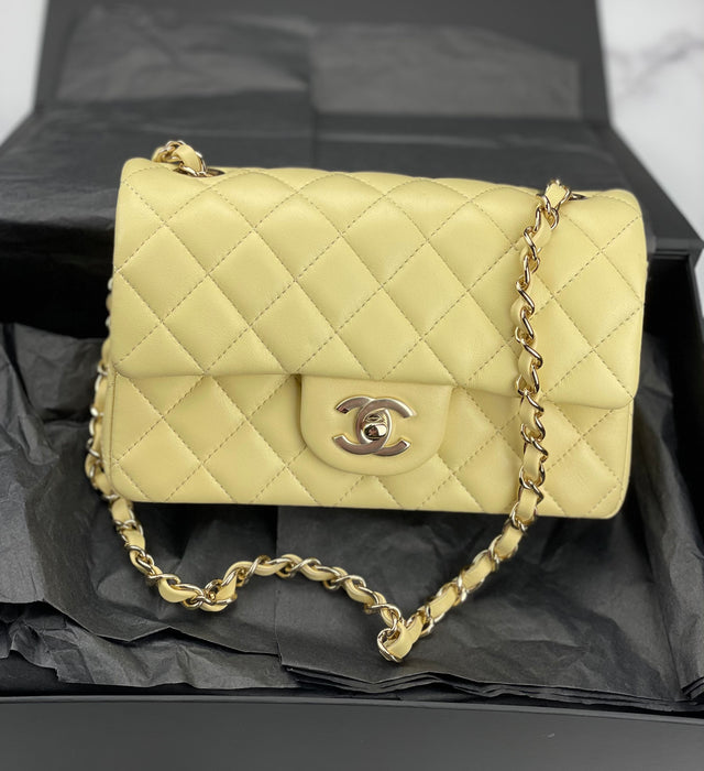 Chanel Purple Vanity x Lambskin Mini classic x Camellia Round Crossbody Raffle