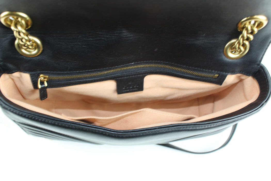 GUCCI GG MARMONT MEDIUM MATELASSÉ SHOULDER BAG