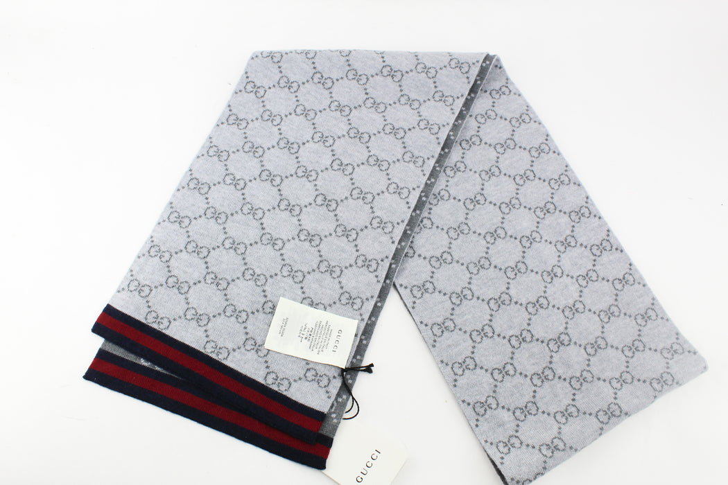 Gucci GG scarf
