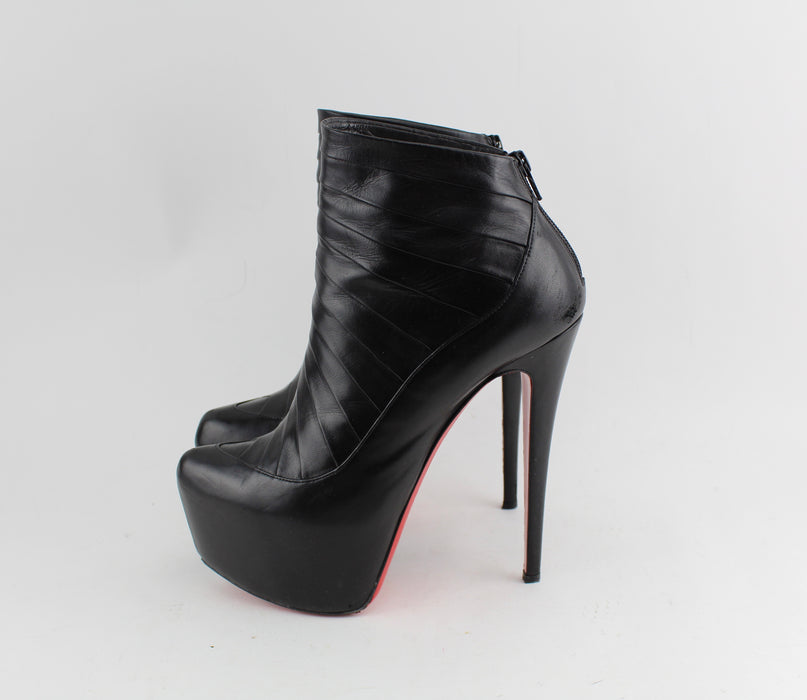 CHRISTIAN LOUBOUTIN AMOR NAPPA BOOTIES SIZE 39.5 - LuxurySnob