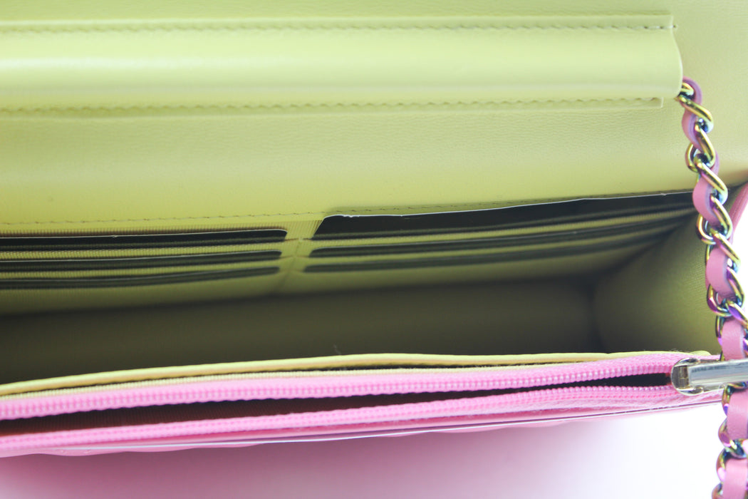 Chanel Wallet on Chain pink