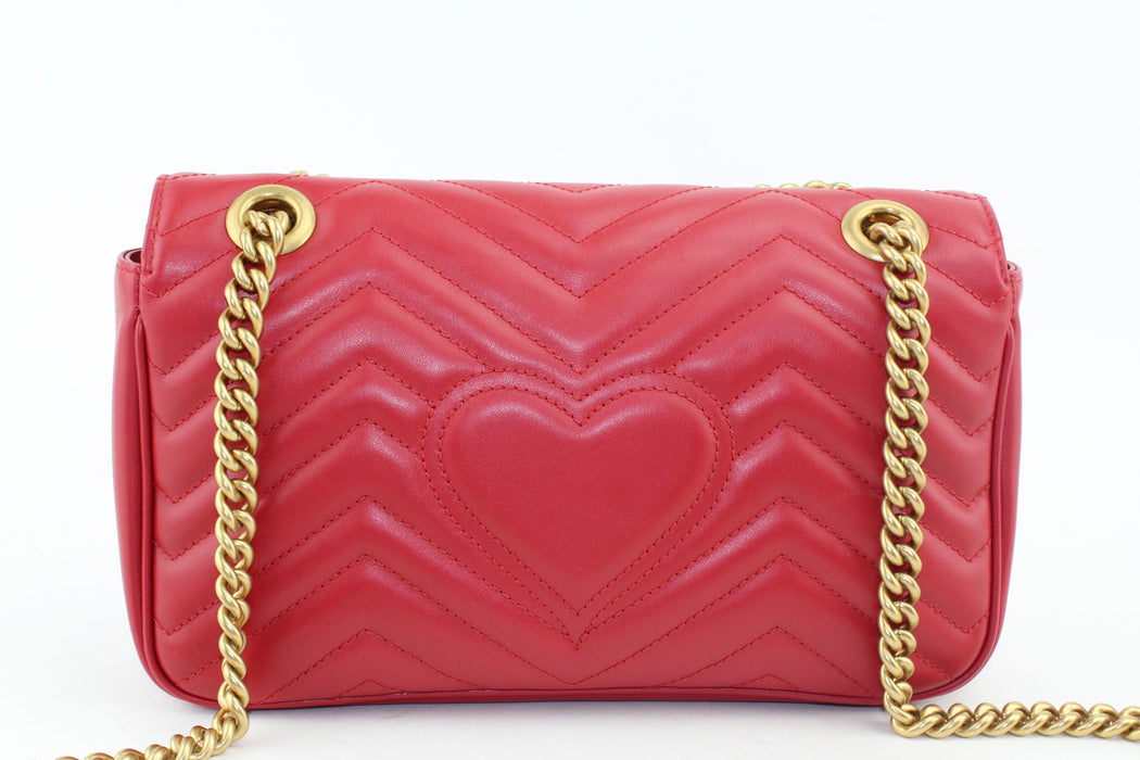 Gucci GG Marmont Medium Matelasse Shoulder bag