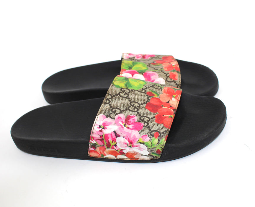 GUCCI GG BLOOMS SUPREME SLIDE SANDAL SIZE 40