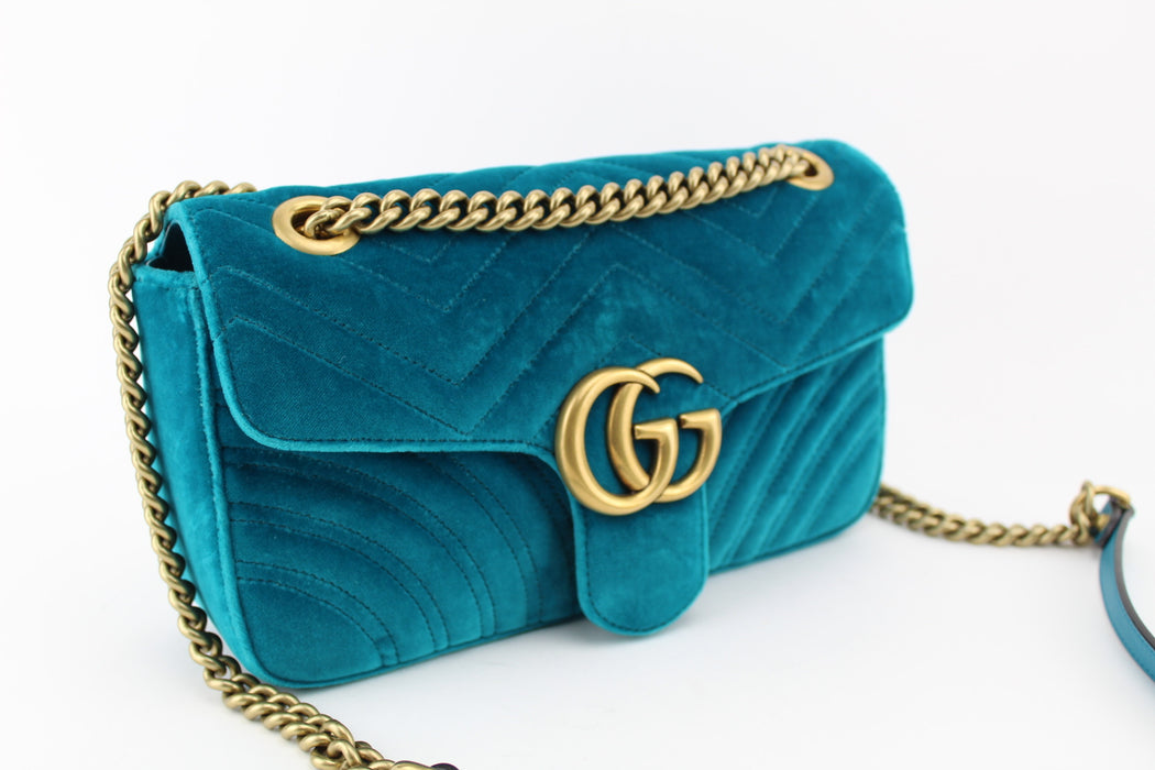 GUCCI GG MARMONT SMALL QUILTED VELVET BAG