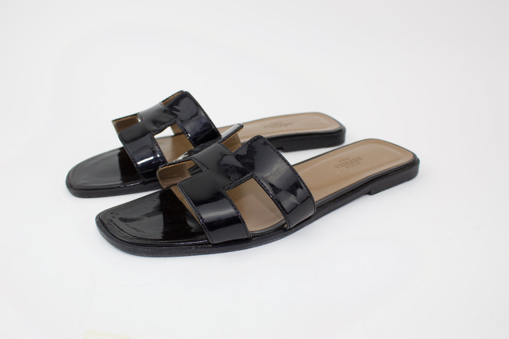 HERMES ORAN SANDALS SIZE 39.5 