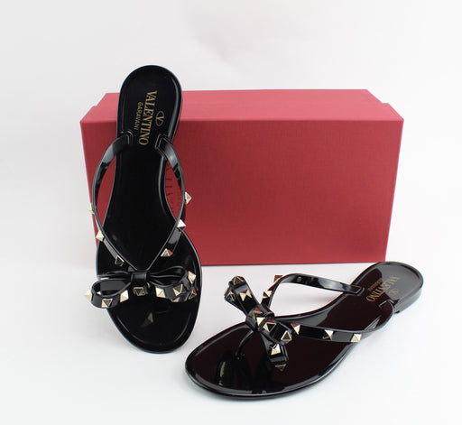 VALENTINO ROCKSTUD PVC THONG SANDAL SIZE 40 - LuxurySnob