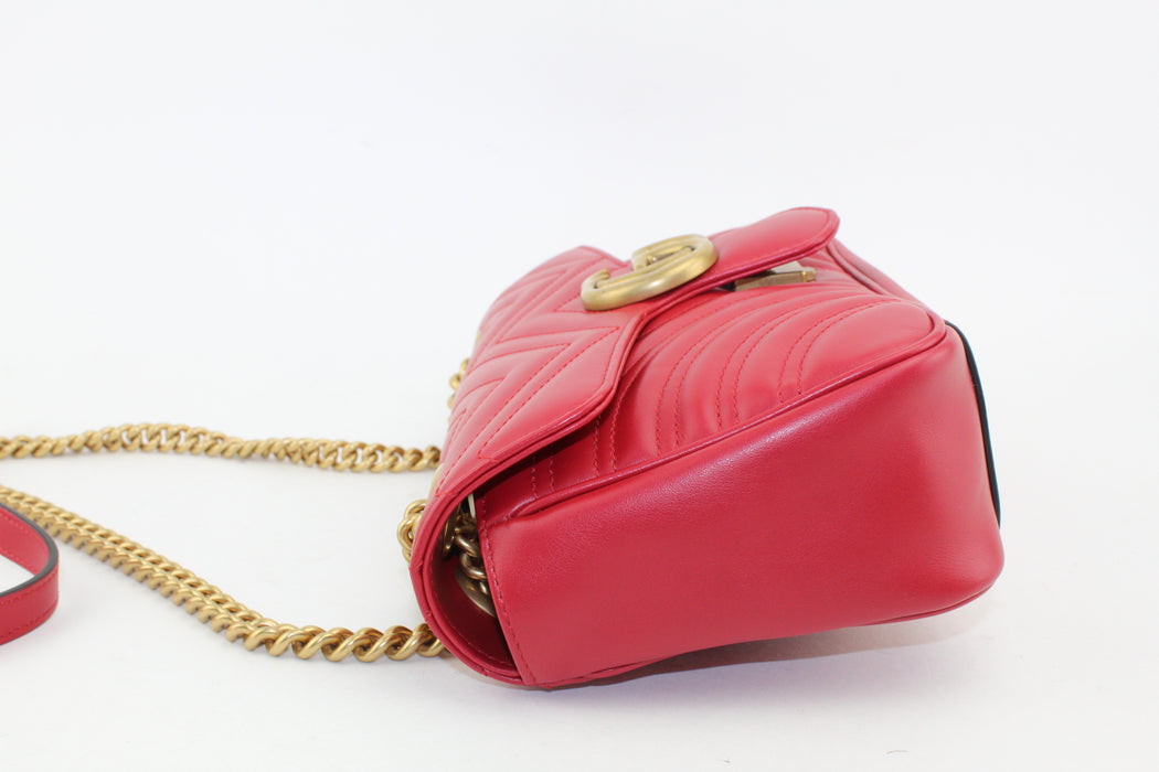 Gucci GG Marmont Medium Matelasse Shoulder bag