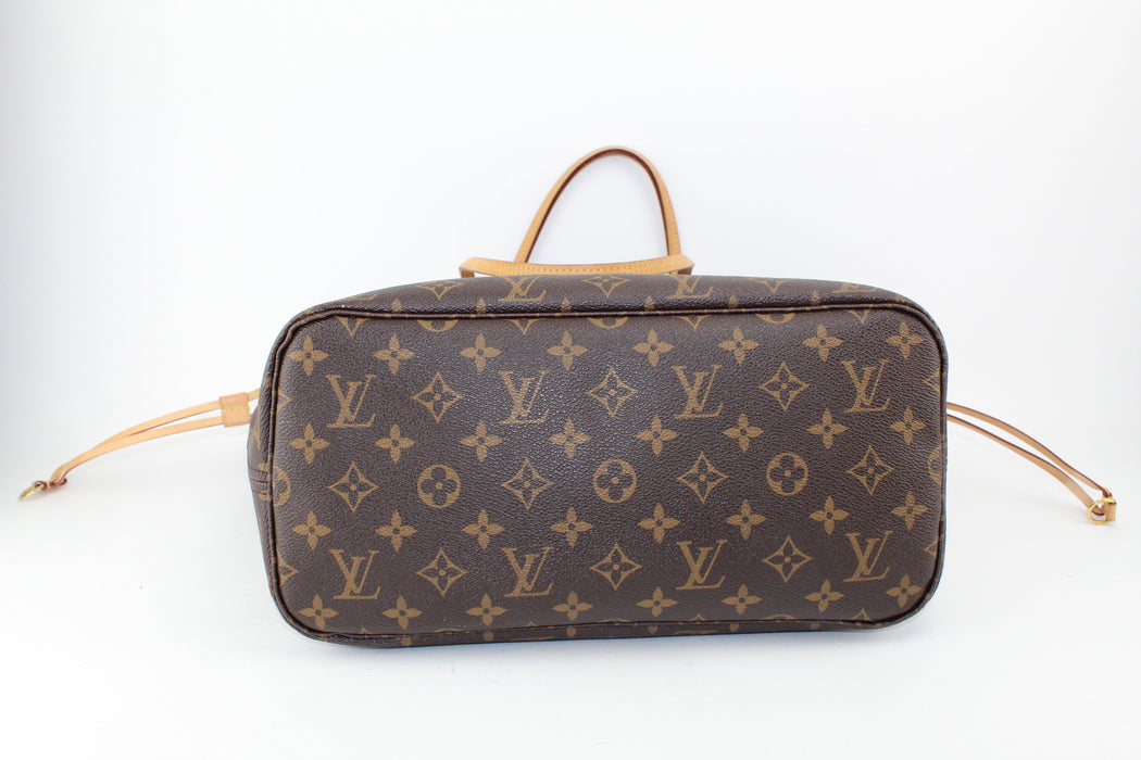 Louis Vuitton Neverfull Monogram mm Cerise