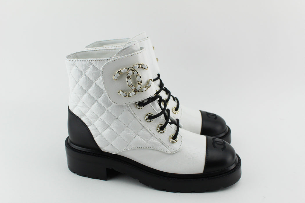 CHANEL WOMEN LACE UP BOOTS WHITE AND BLACK