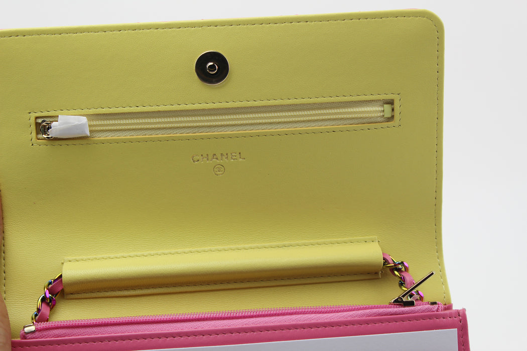 Chanel Wallet on Chain pink