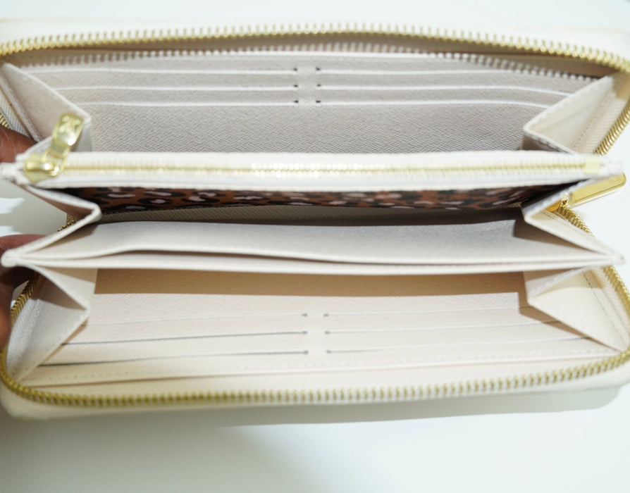 Louis Vuitton Wild At Heart Large Zippy Wallet Arizona Creme Jungle