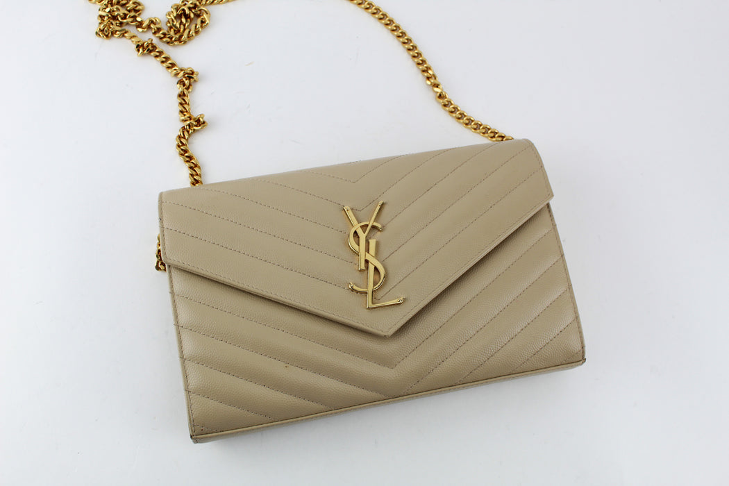 Saint Laurent Wallet on Chain Nude