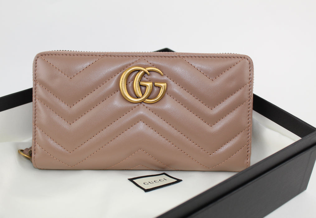 GUCCI GG MARMONT MEDIUM QUILTED ZIP WALLET