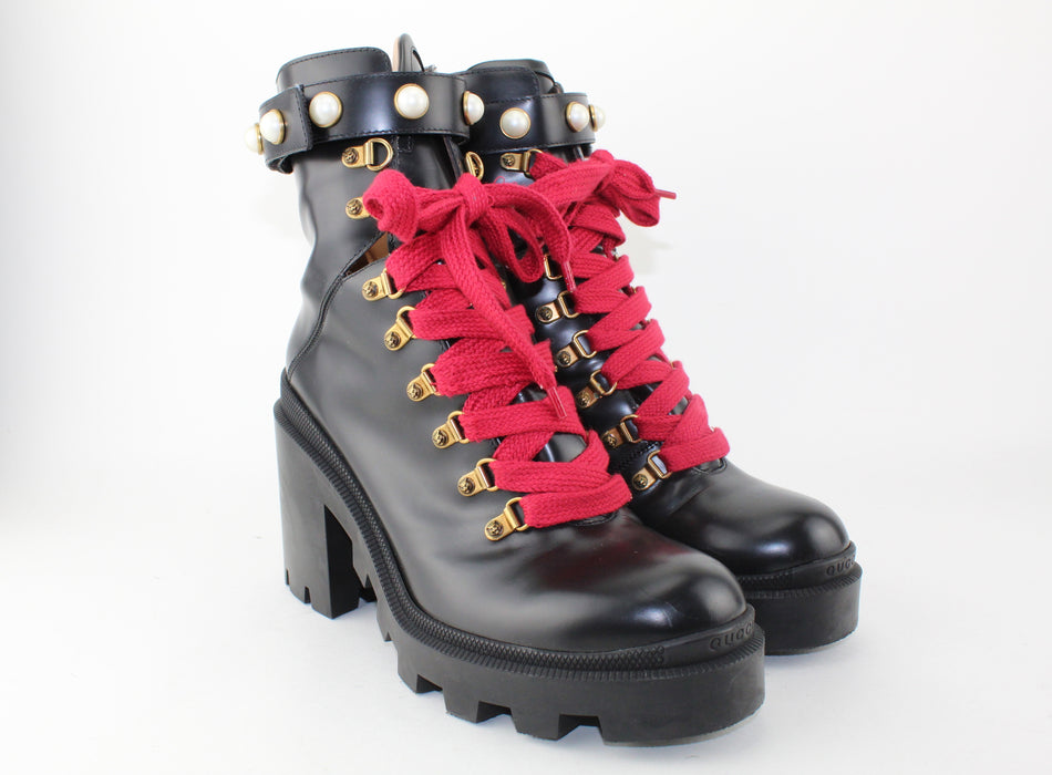 Gucci Leather Ankle boots