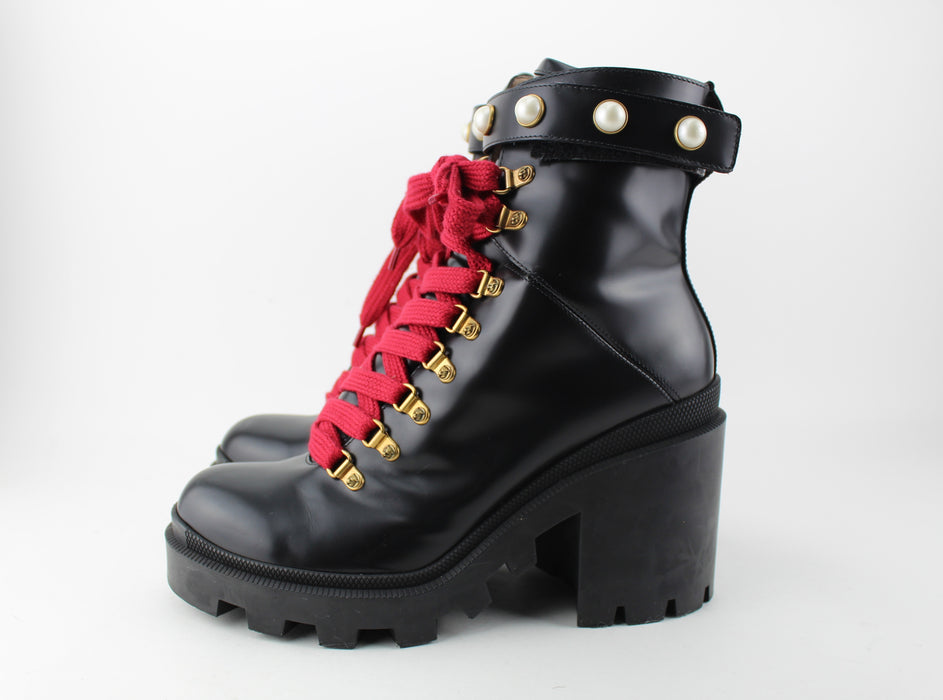 Gucci Leather Ankle boots