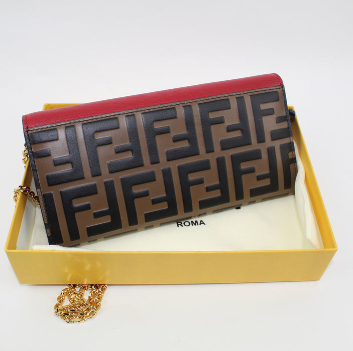 FENDI WALLET WITH CHAIN - LuxurySnob