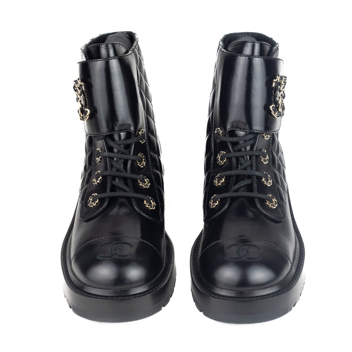 Chanel Lace up Boots in Shiny Calfskin Black