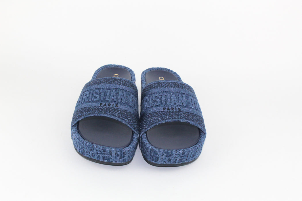 CHRISTIAN DIOR DWAY SLIDES IN OBLIQUE EMBROIDERED DENIM