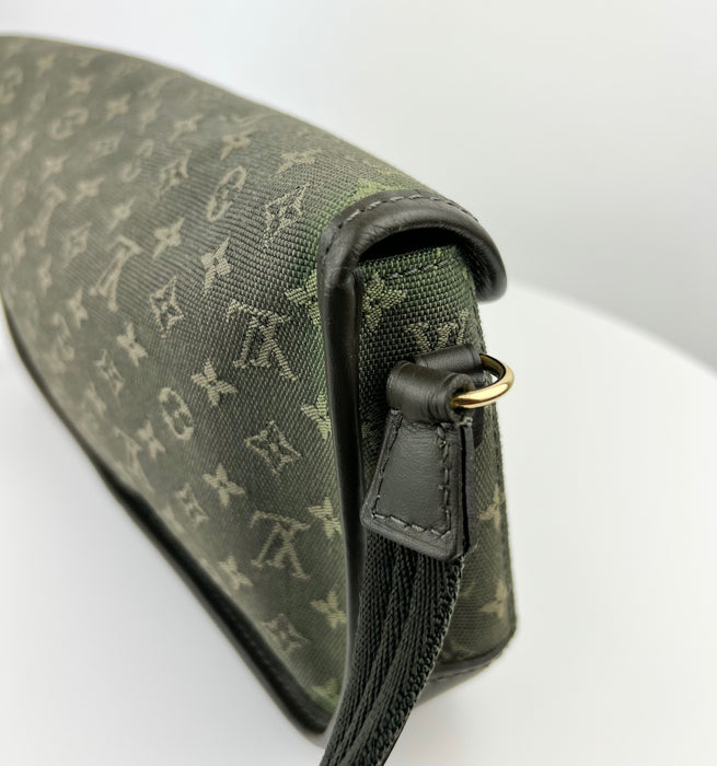 Louis Vuitton Green Shoulder bag