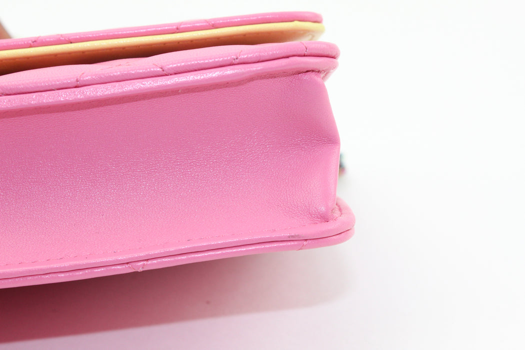 Chanel Wallet on Chain pink