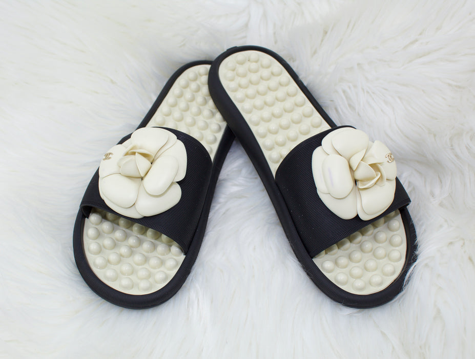 CHANEL CAMELLIA POOL SLIDES Size 3