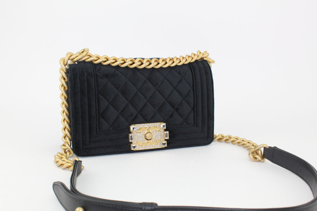 CHANEL SMALL BOY VELVET BLACK / GOLD