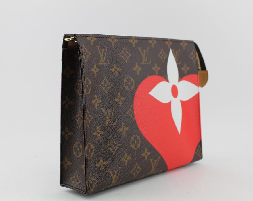 LOUIS VUITTON LIMITED EDITION GAME ON COLLECTION TOILETRY 26