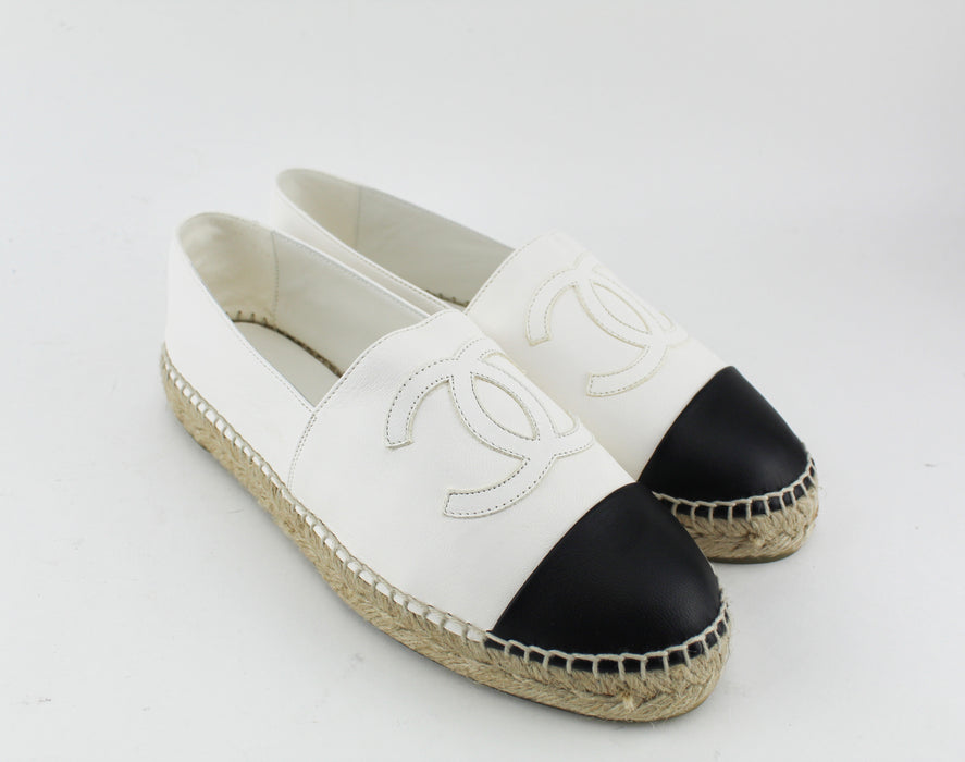 Chanel Espadrille Lambskin white / black