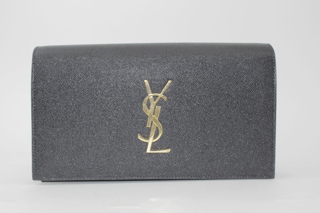 SAINT LAURENT GRAIN DE POUDRE CLASSIC MONOGRAM KATE CLUTCH