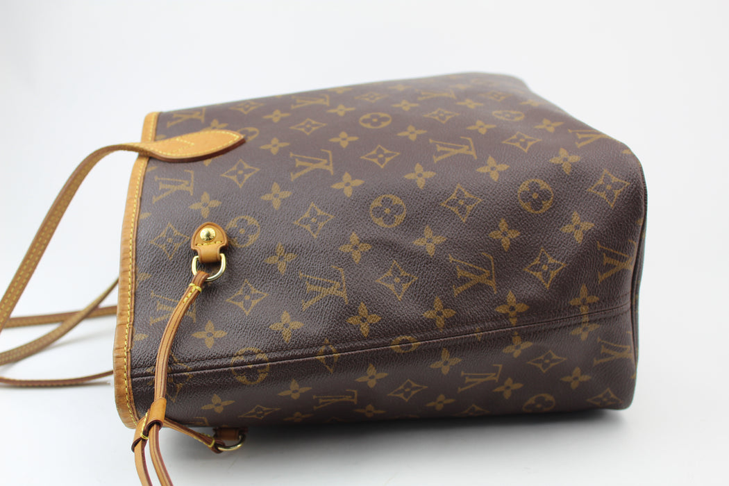 Louis Vuitton Neverfull MM Monogram