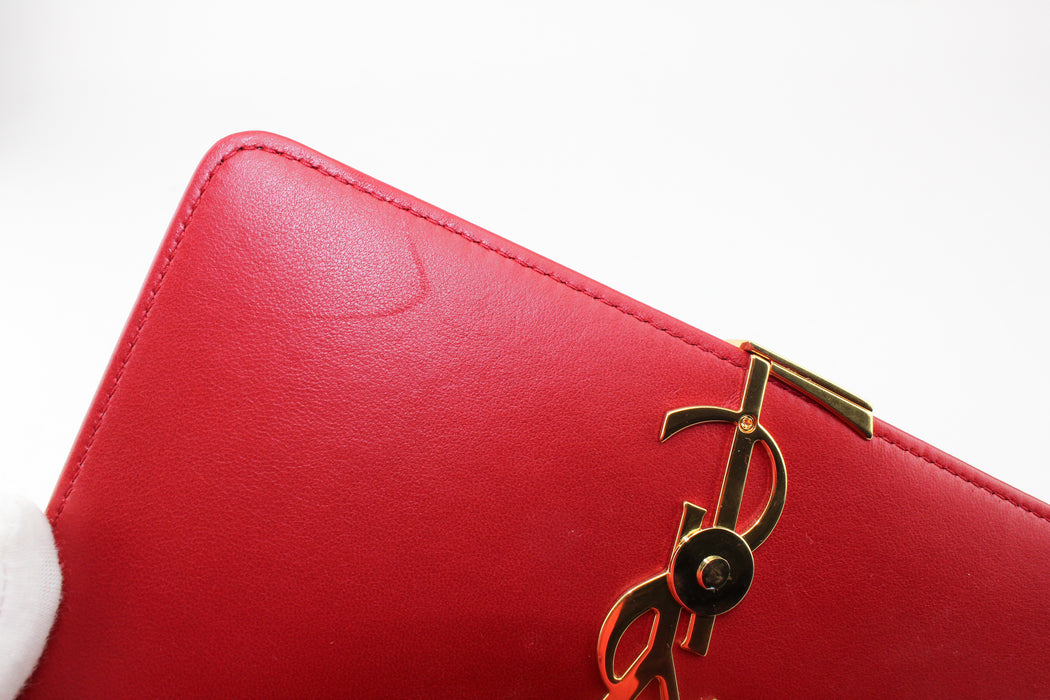 Saint Laurent Vicky Chain Wallet in quilted leather