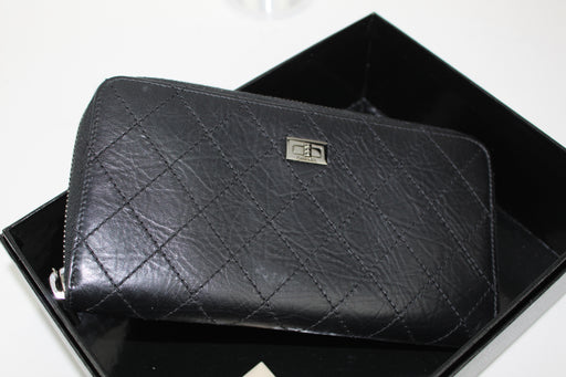 CHANEL 2.55 REISSUE ZIP AROUND WALLET - LuxurySnob