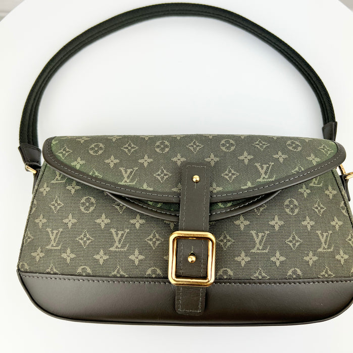 Louis Vuitton Green Shoulder bag