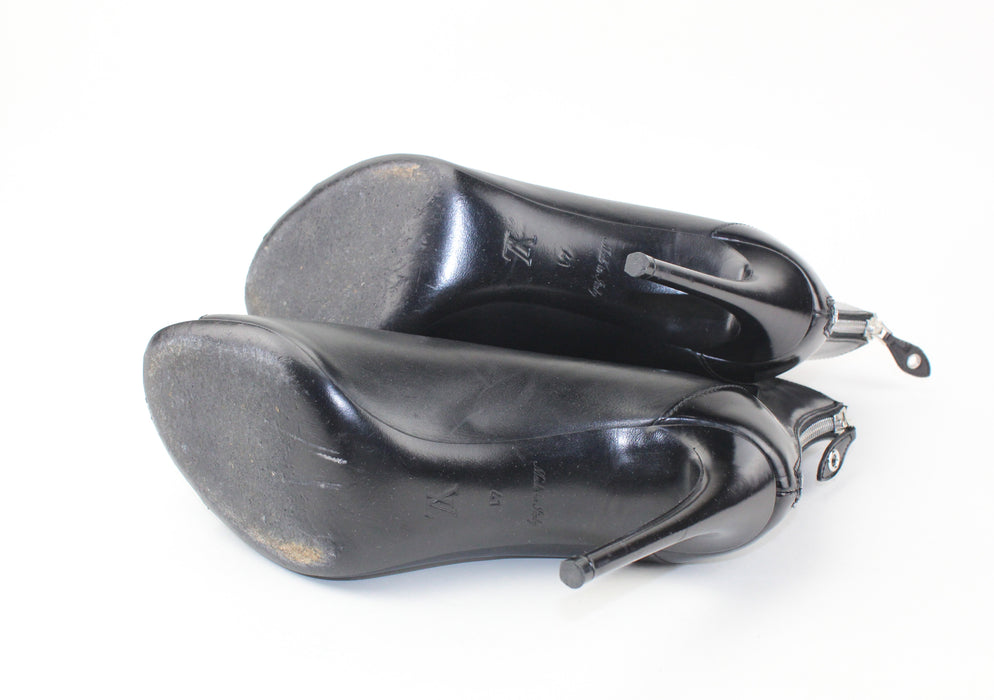 Louis Vuitton Black booties