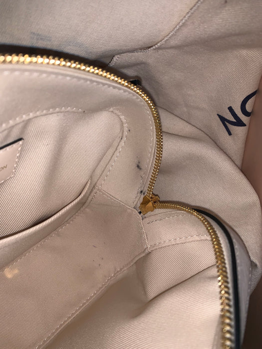 Louis Vuitton Monogram Saintonge