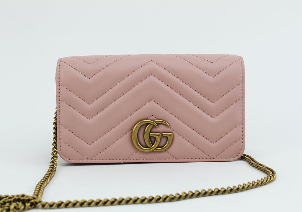 Gucci GG Marmont mini crossbody Pink