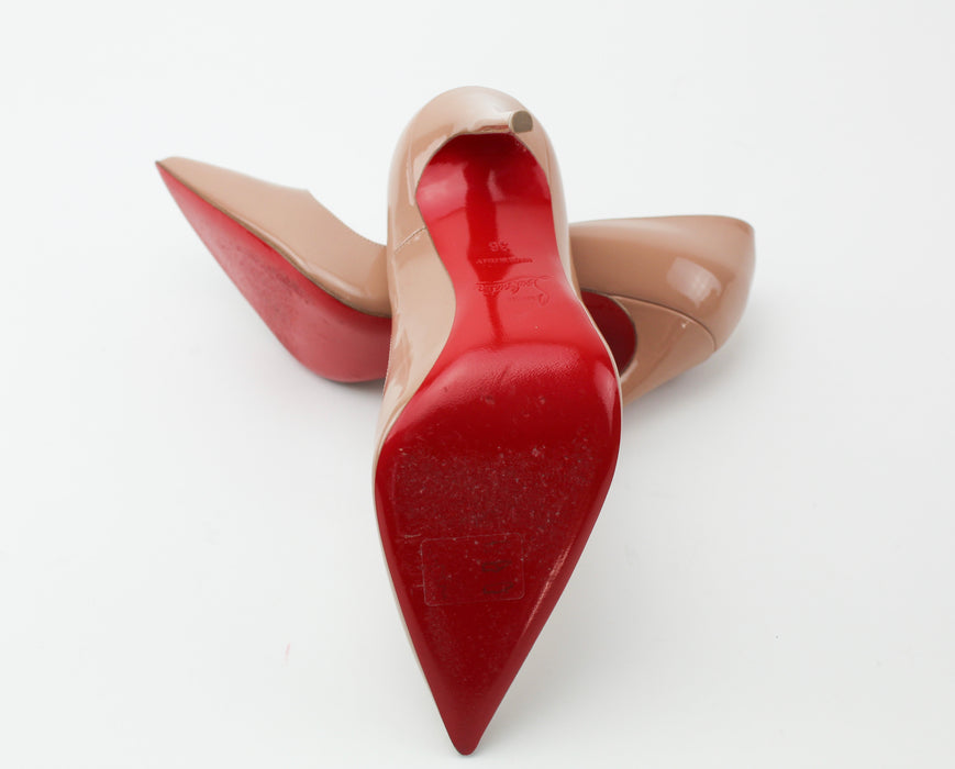 Christian Louboutin So Kate nude 