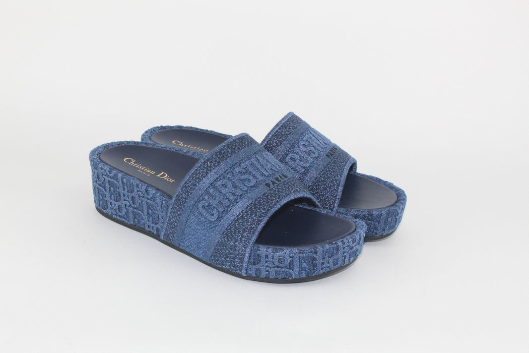 CHRISTIAN DIOR DWAY SLIDES IN OBLIQUE EMBROIDERED DENIM