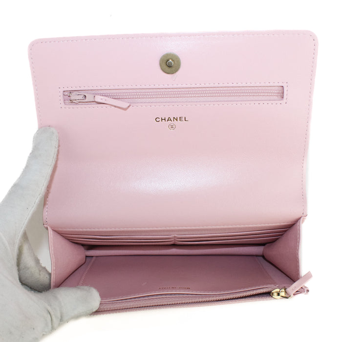 Chanel 19 Wallet on Chain in Pink