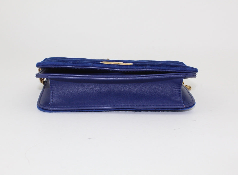 GUCCI GG MARMONT VELVET MINI CROSSBODY BLUE