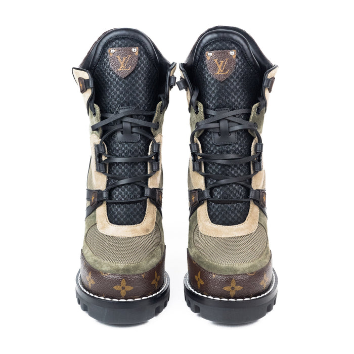 Louis Vuitton Star Trail boots