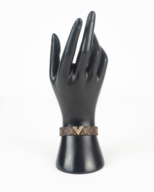 Louis Vuitton Essential V Bracelet